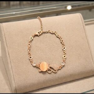 Cat Bracelet Gold Tone Silver Vintage Beautiful Bracelet